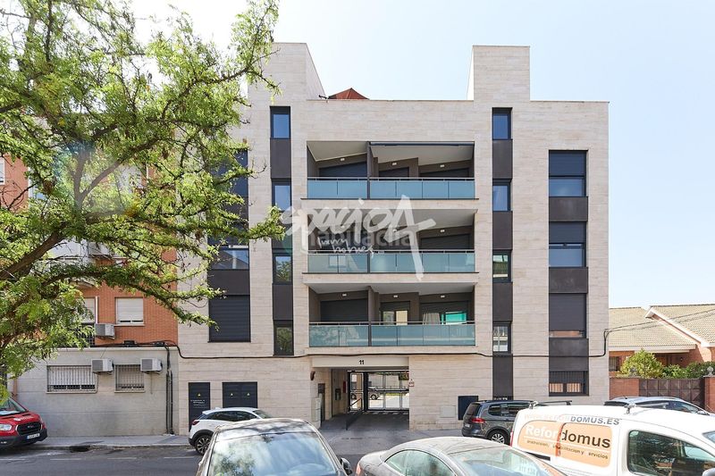 Foto d5d5c38d-ab8b-4fd5-9cdd-5ea454d428c7. Apartament amb calefacció aparcament piscina a Buena Vista Madrid