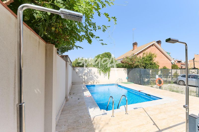 Foto ea5c8ed7-bc03-487b-8399-bf759ffe44da. Apartament amb calefacció aparcament piscina a Buena Vista Madrid