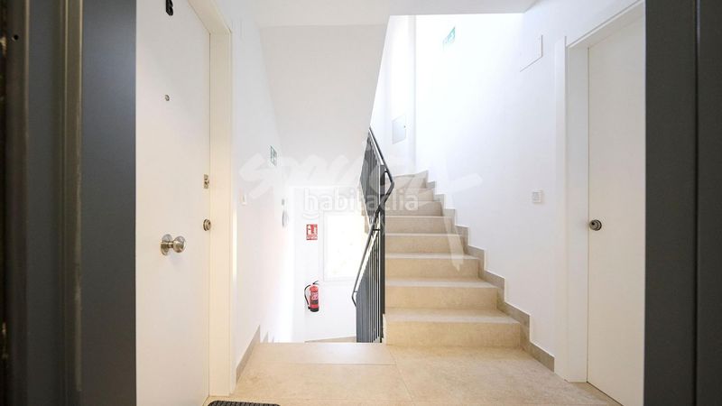 Foto f497c257-d085-46df-8777-d638a82a1c0a. Loft amb calefacció aparcament piscina a Buena Vista Madrid