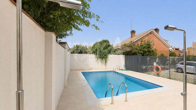 Foto fbc5d293-5f4b-44da-b89b-9cfd03ca30d5. Loft amb calefacció aparcament piscina a Buena Vista Madrid