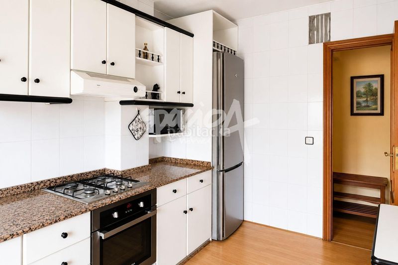 Foto 1b37ffa3-619c-4de1-8756-2a1e3fc6156b. Casa amb calefacció a Área Rural Sur Ponferrada