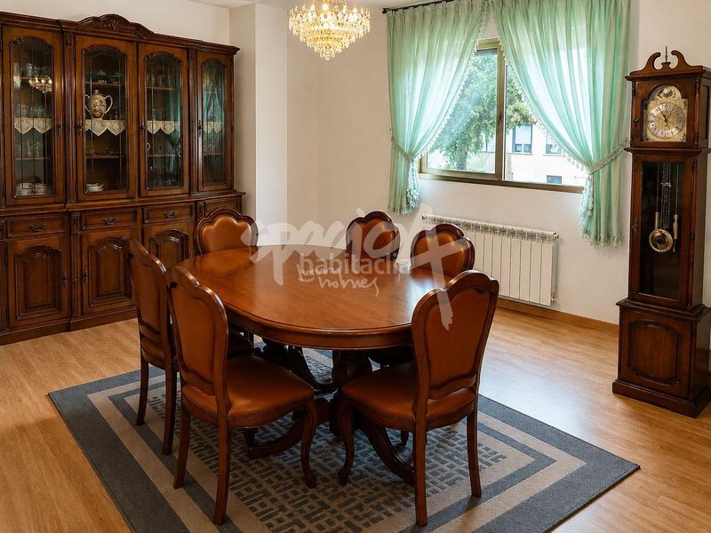 Foto a15d2ff1-176b-43da-b88d-bd3ebd53577f. Casa amb calefacció a Área Rural Sur Ponferrada