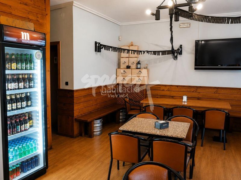 Foto eeba82ea-53a8-42d9-ab6b-b57665b4d0dc. Casa amb calefacció a Área Rural Sur Ponferrada