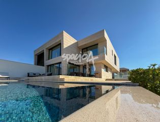 Doppelhaus  Calle calle rigoletto. Chalet pareado en venta en majadahonda, con piscina