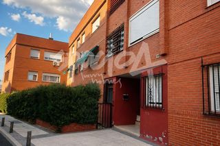 Appartamento  Calle don quijote. Piso en venta en majadahonda centro, exterior y luminoso