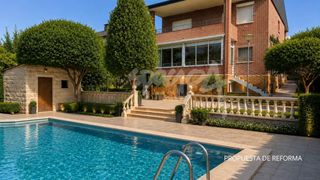 Chalet  Avenida guadarrama. Chalet independiente en venta en sevilla la nueva con piscina pr