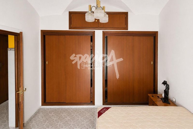 Foto 135e2b39-c70b-4c83-a520-55244c2a923f. Casa adossada a Madroñera