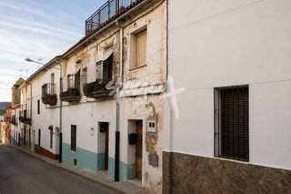 Haus  Calle iglesia. Chalet en venta caceres a reformar