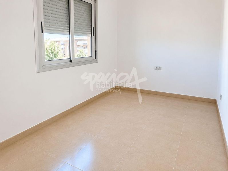 Foto e702da82-b77e-4cfb-a2aa-4ec239dff63b. Pis amb piscina a Móra d´Ebre