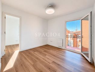 Flat in Calle Calle Abella