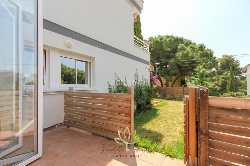 Foto 8b3884d5-f6c3-48fb-9c4b-bac617271b05. Casa adossada amb aparcament a les botigues de Sitges Sitges