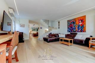 Casa adossada a Les Botigues de Sitges. Paradise!!