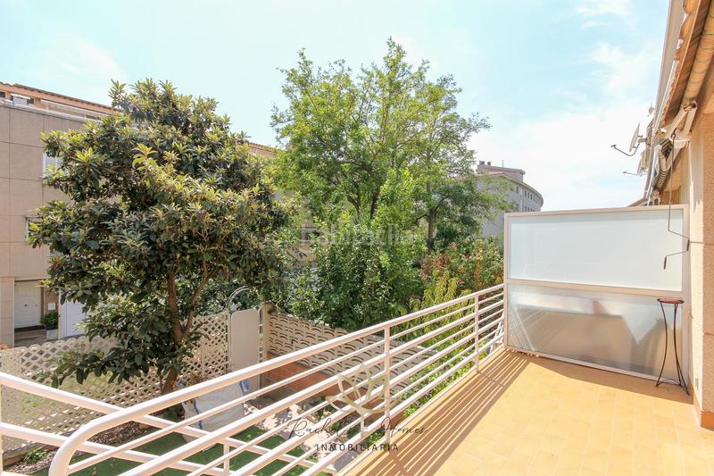 Foto 64b28da1-4f32-49e3-a865-b8f30eceeb40. Casa adosada adosada en Can Bou en Can Bou Castelldefels