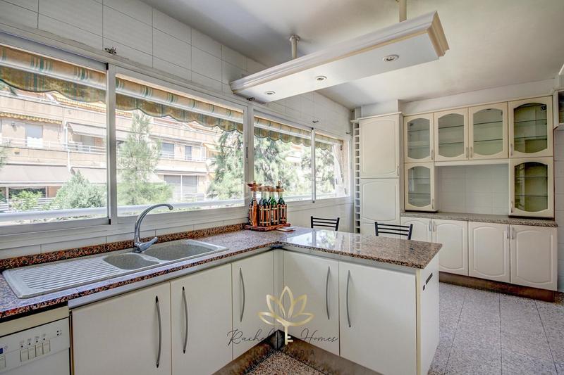 Foto ad284e87-8377-4b08-97d2-f83610319ea4. Casa adosada adosada en Can Bou en Can Bou Castelldefels