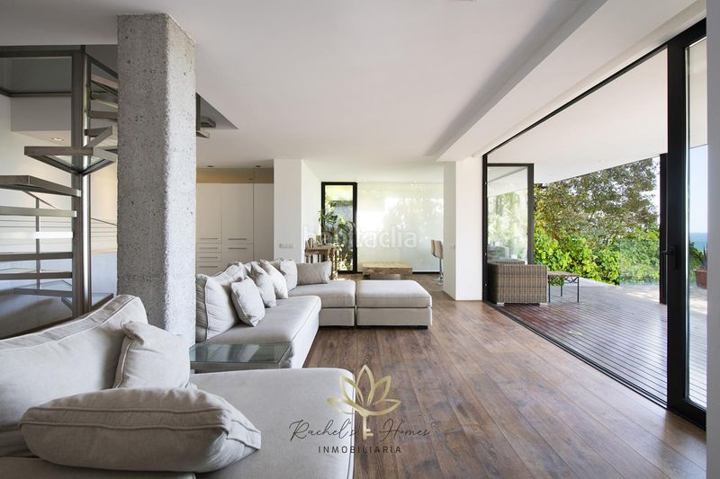 Foto 6c4f5aab-c454-4d32-be4d-4c3f3ab31714. Casa con riscaldamento parcheggio piscina in les botigues de Sitges Sitges