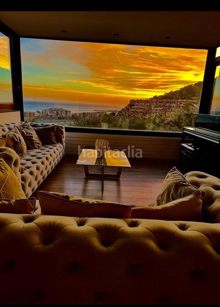 Foto abeb2d88-1ded-40d7-aa8d-7eedd073c95e. Casa con riscaldamento parcheggio piscina in les botigues de Sitges Sitges