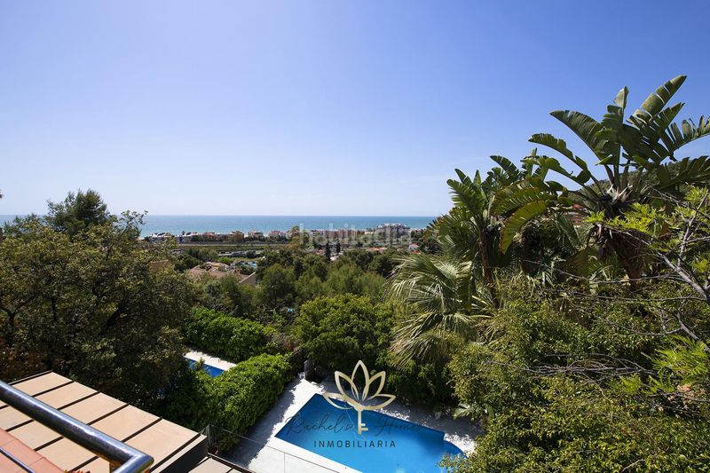 Foto dd5cd5a1-bc67-4417-8f00-b5c1308f9fa5. Casa con riscaldamento parcheggio piscina in les botigues de Sitges Sitges