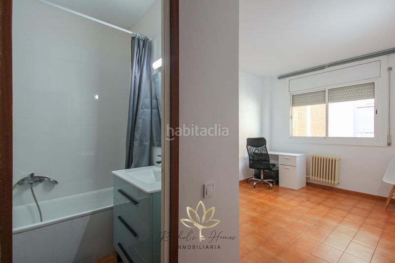 Foto 389a6e9e-3f72-4342-8524-e7bd136a7c01. Àtic amb calefacció aparcament a La Salut Barcelona