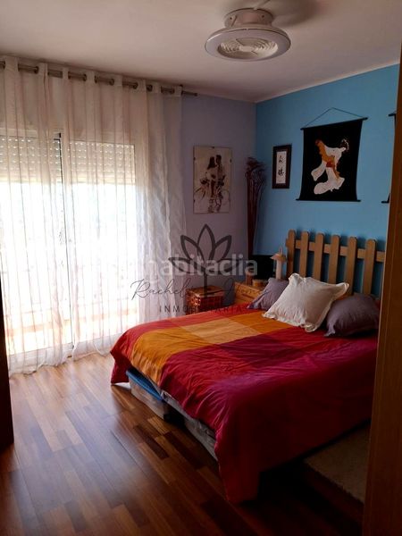 Foto df46d56b-eb7e-4578-9713-7907cd7da28d. Casa aparellada amb calefacció aparcament piscina a Castelldefels