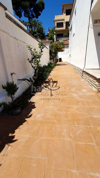 Foto aa736518-adaf-4411-b8e3-32b2c080de53. Lloguer casa amb calefacció piscina a Montmar Castelldefels