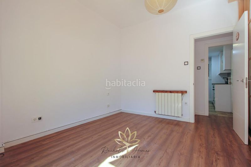 Foto 1a3d75de-cb3e-4bab-a2d1-646d8b680959. Planta baixa amb calefacció a Guinardó Barcelona