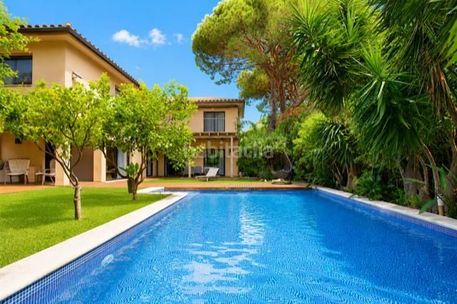 Foto 89643e9b-077d-4215-b330-4afb6594a1e4. Casa calm paradise! en Gava Mar Gavà