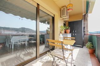 Etagenwohnung  De la mare de déu de montserrat