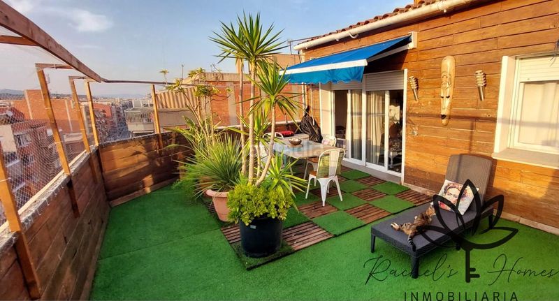 Foto 240473ef-38d5-4d53-abe4-c93863837ad9. Àtic a Centre Castelldefels