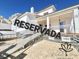 Maison jumelée  Avinguda barcino. A dos pasos del mar!