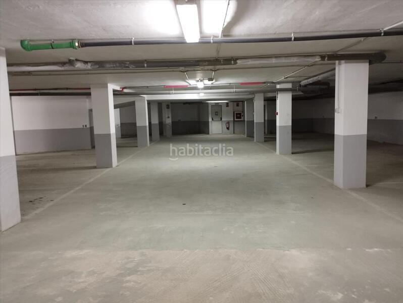Foto c6be2b2c-e30f-44dc-a48b-fbadc853e73c. Parking coche en Verger (el)