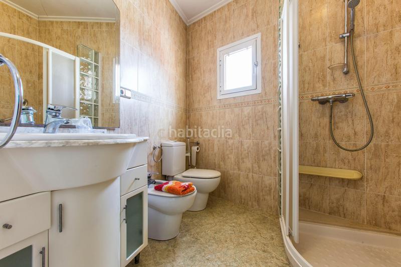 Foto b2a458b0-e5e1-42b2-a515-22d745c2521e. Edificio en avenida valencia en Verger (el)