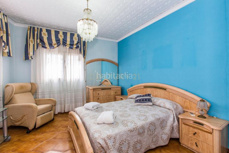 Foto cc1da0b6-bc27-4253-a6a5-b8ef7c9f6694. Edificio en avenida valencia en Verger (el)