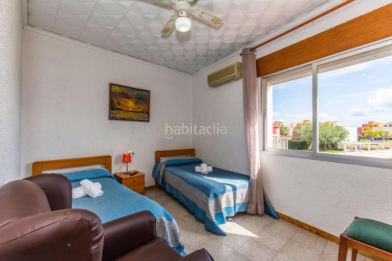 Foto dcd74641-4817-45a2-a6bb-e417441c268d. Edificio en avenida valencia en Verger (el)