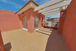 Casa adossada en Sanet y Negrals. Vivienda de 3 plantas con garaje, piscina y chimenea  tranquilid