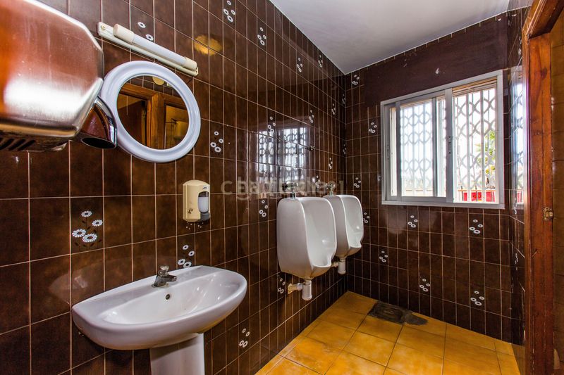 Foto a5e95229-3f22-4740-addc-1ba392e992d1. Edificio in avenida valencia in Verger (el)