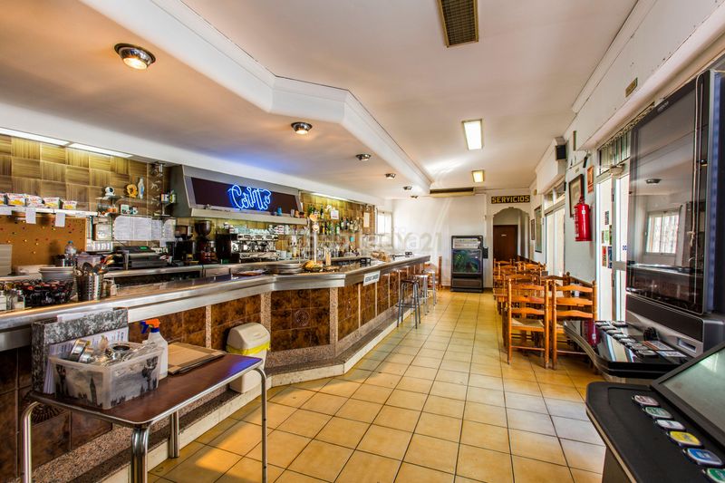 Foto 4d475fb7-8a6f-4bc3-8640-9503cf199f78. Affitto edificio in avenida valencia in Verger (el)