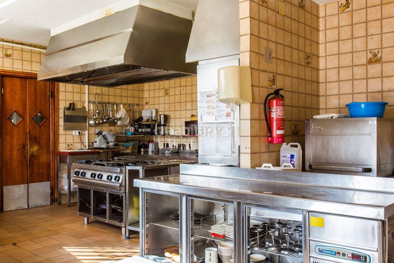 Foto bfa310a5-1dea-48b0-90df-edc09eea00c6. Affitto edificio in avenida valencia in Verger (el)