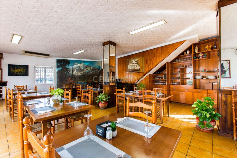 Foto c9954487-ce30-4f2f-bceb-99b7c561a8df. Affitto edificio in avenida valencia in Verger (el)