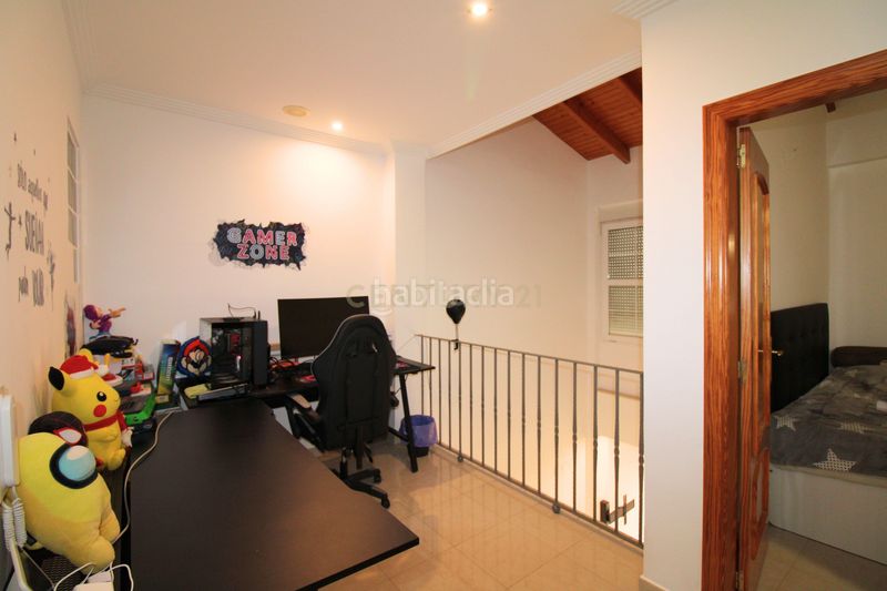 Foto b52443e6-2f4e-478c-8e25-ae99a25113dd. Casa a carrer colòmbia a Verger (el)