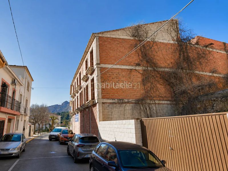 Foto 244f8be8-a7a6-4edb-92c7-a2fce97a49b6. Edifici a av constitucio de la 7Parcent (alicante) a Parcent