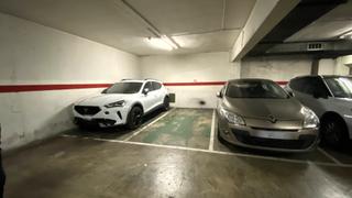 Aparcament cotxe  Carrer del bruc. Parking mediano en sta coloma