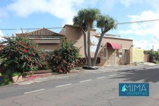 Casa a Las nieves. C087 inversión! conocido restaurante de amplia trayectoria y tot