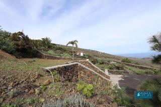 Casa a Malpaises de abajo. C126 parcela con una casita aún no terminada en un entorno idíli