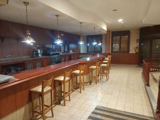 Lloguer Local Comercial a Els Monjos. Negocio de hosteleria para empezar inmediatamente la actividad e