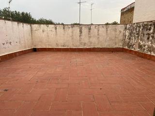 Mas à Llorenç del Penedès. Preciosa casa de pueblo esquinera en llorenç del penedès pueblo