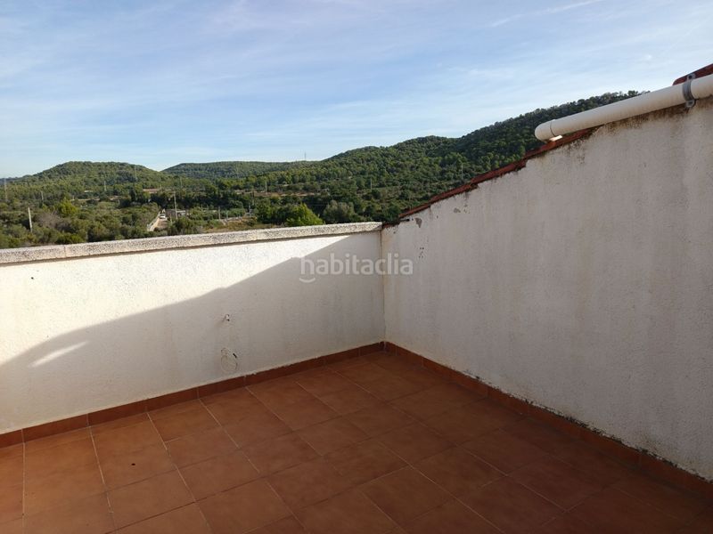 Foto 48bfcaf9-c01e-4dfa-b4d2-8b78a6b7281a. Casa adossada amb aparcament a Calafell poble Calafell