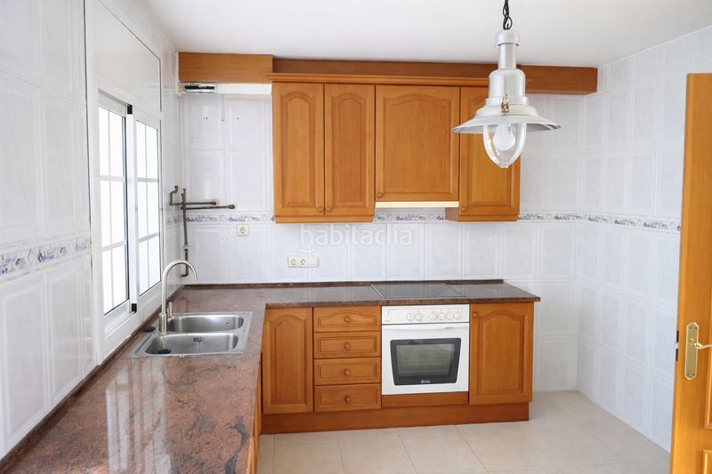 Foto 52de7d7d-bc05-4121-9499-c9b9985ea0c1. Casa adossada amb aparcament a Calafell poble Calafell