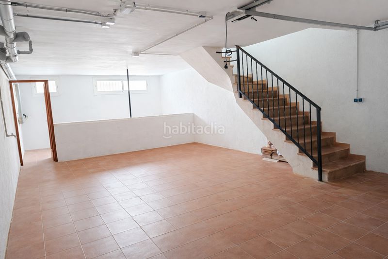 Foto 8d132c5d-eb45-4e71-b669-f5f773ac70b1. Casa adossada amb aparcament a Calafell poble Calafell