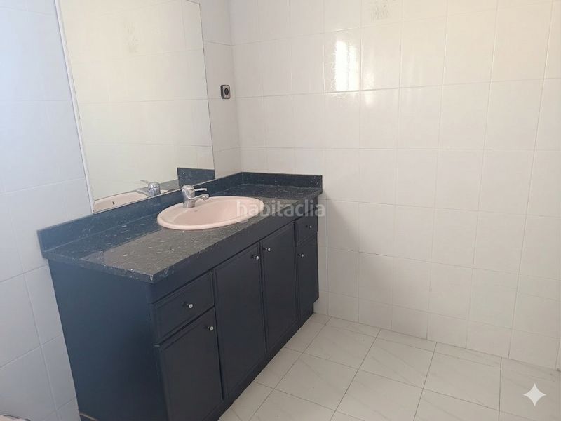 Foto a86551b8-2b8c-4771-badc-0b6162793d46. Casa amb calefacció aparcament a La Collada-Sis Camins Vilanova i la Geltrú