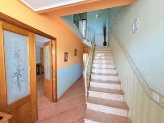 Reihenhaus in Canals. Vivienda adosada 4 habitaciónes, duplex venta canals